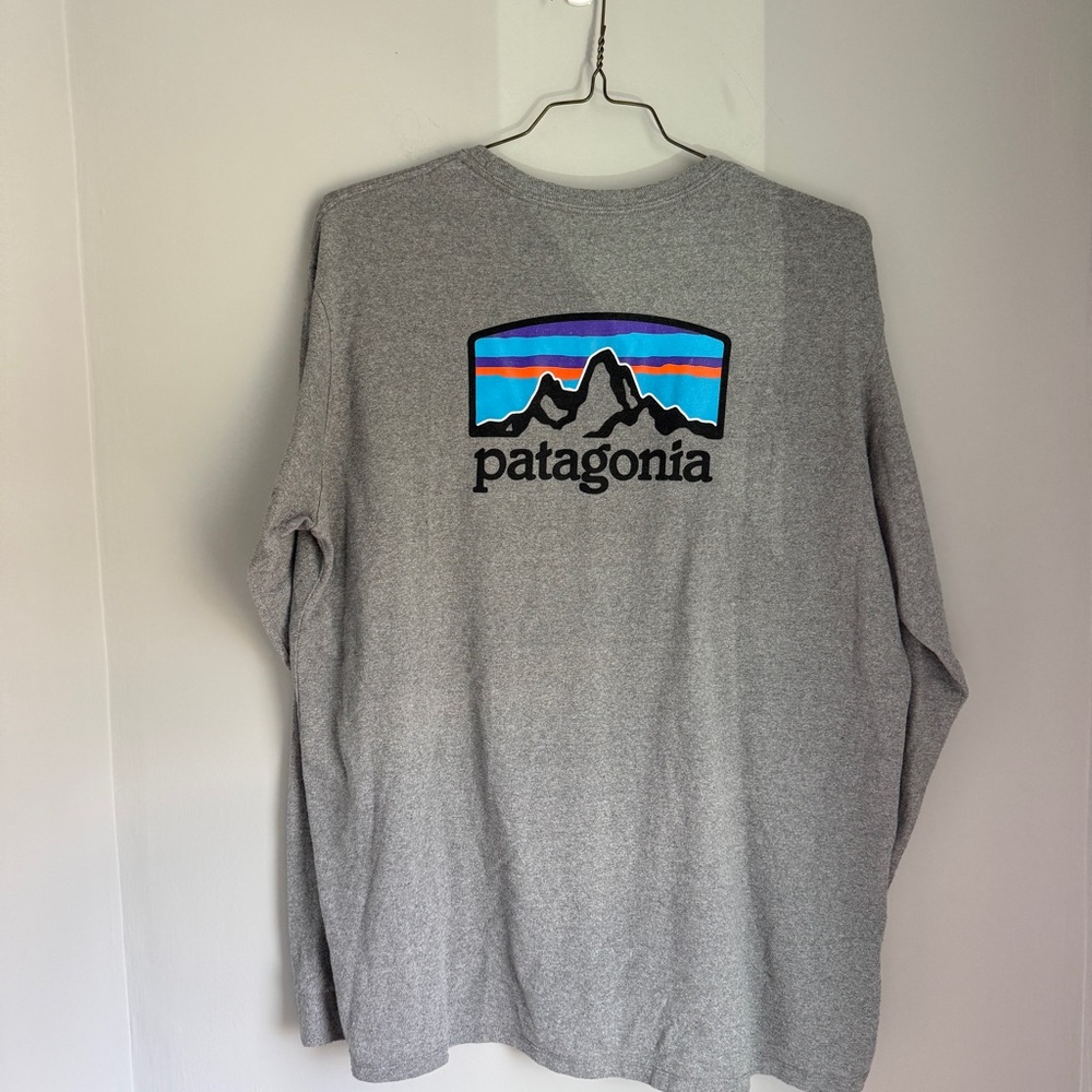 Patagonia Men’s Long Sleeve Logo Shirt T-Shirt Gray
